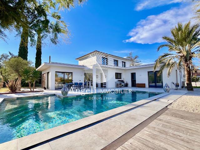 Vente Villa 6 pièces 200 m2 Saint aygulf