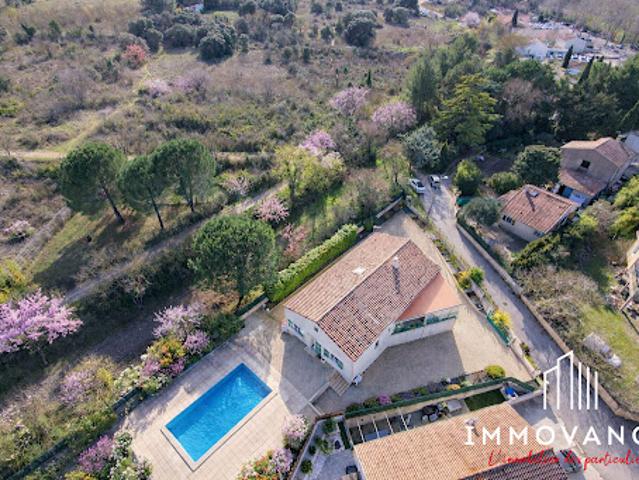 Vente Villa 6 pièces 200 m2 Saint jean de vedas