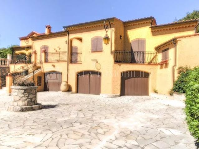 Vente Villa 6 pièces 207 m2 Peille