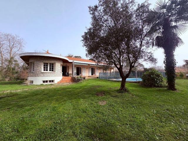 Vente Villa 6 pièces 208 m2 Saint Martin de Hinx