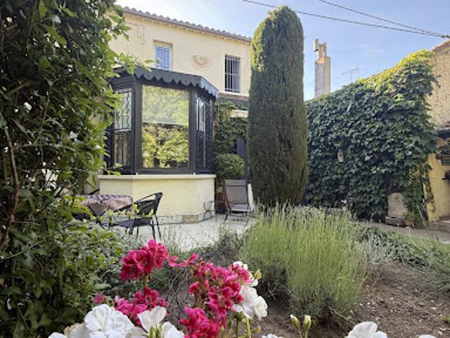 Vente Villa 6 pièces 224 m2 Nimes