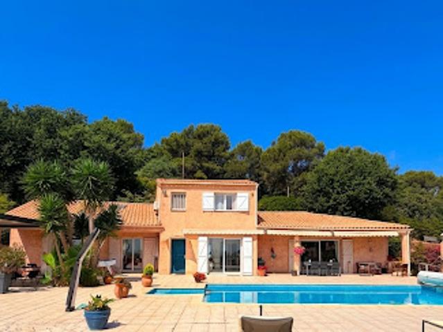 Vente Villa 6 pièces 230 m2 Les adrets de l'esterel