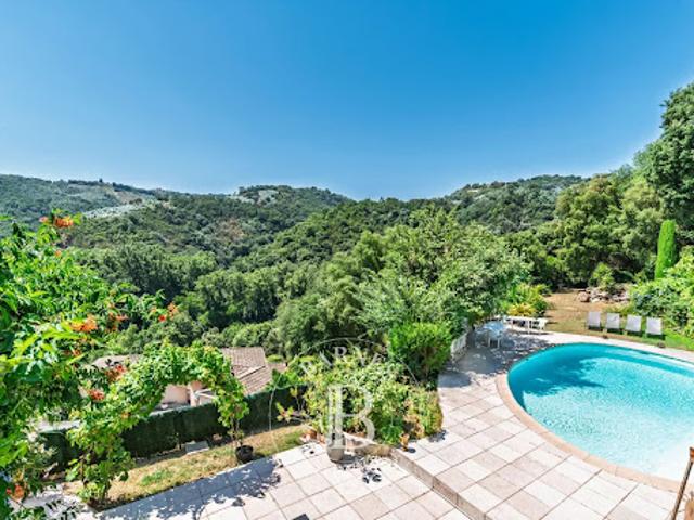 Vente Villa 6 pièces 231 m2 Auribeau sur Siagne