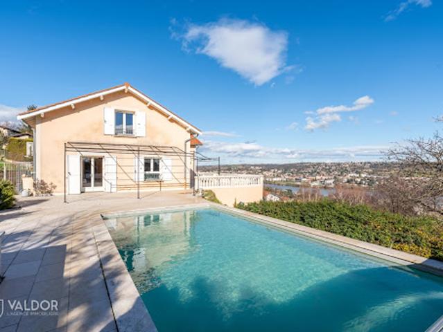 Vente Villa 6 pièces 240 m2 Albigny sur Saône