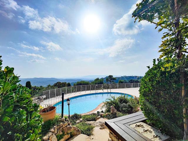 Vente Villa 6 pièces 248 m2 Châteauneuf Grasse