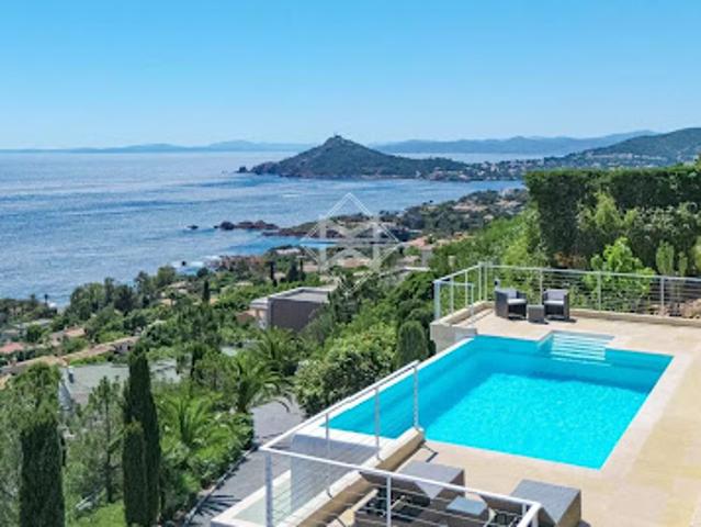 Vente Villa 6 pièces 250 m2 Agay