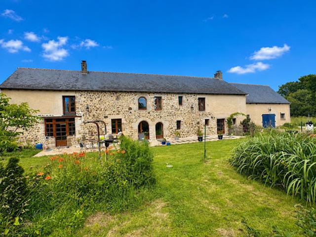 Vente Villa 6 pièces 250 m2 Médréac