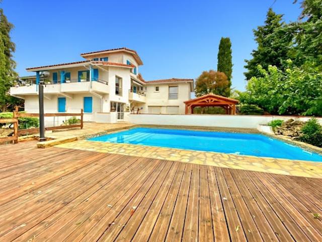 Vente Villa 6 pièces 250 m2 Saint Rustice