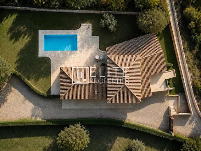 Vente Villa 6 pièces 254.38 m2 Grasse