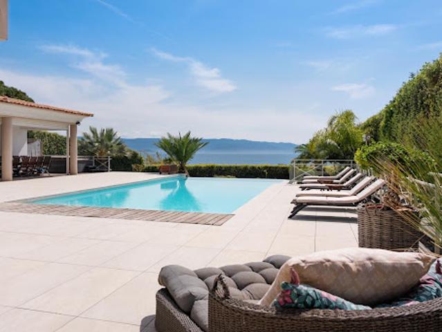 Vente Villa 6 pièces 300 m2 Ajaccio