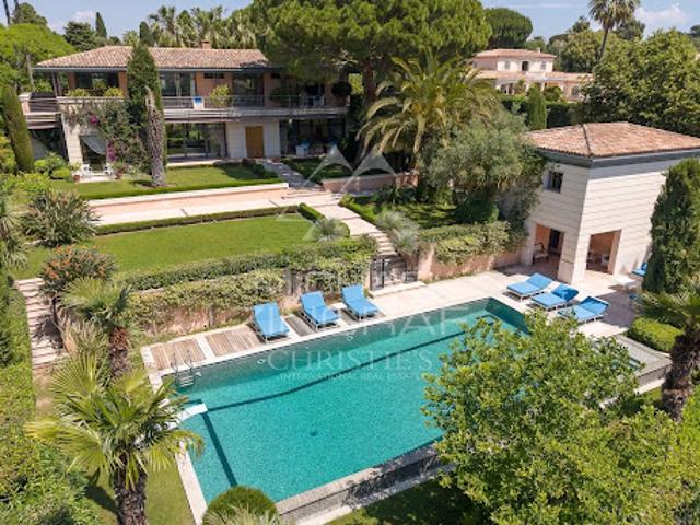Vente Villa 6 pièces 379.11 m2 Antibes