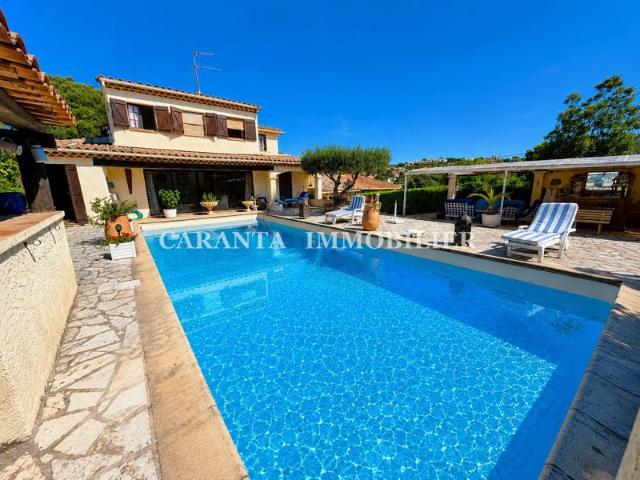 Vente Villa 6 pièces Sainte Maxime sémaphore avec piscine à