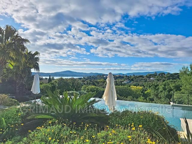 Vente villa 7 Pièce s 306m² Grimaud