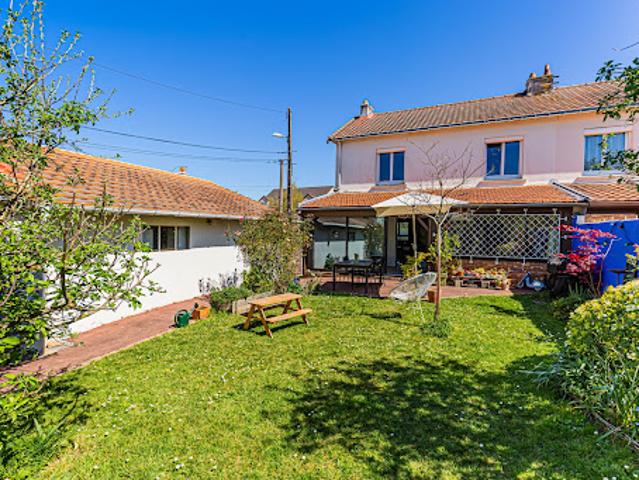 Vente Villa 7 pièces 116.64 m2 Nantes