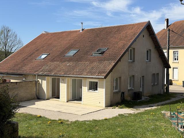 Vente Villa 7 pièces 136 m2 Saint Hilaire