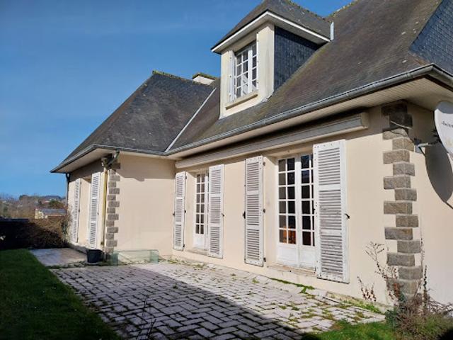 Vente Villa 7 pièces 137.28 m2 Saint Jouan des Guérets