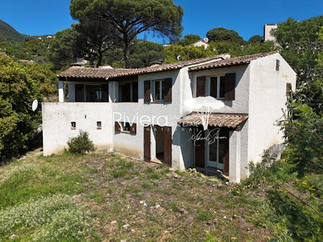 Vente Villa 7 pièces 140 m2 Cavalaire sur Mer