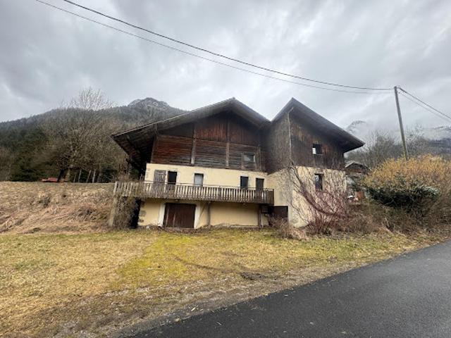 Vente Villa 7 pièces 141 m2 Le petit bornand les glieres