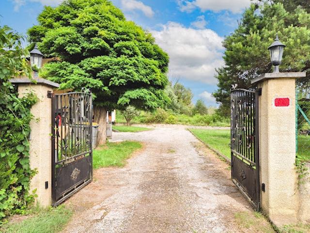 Vente Villa 7 pièces 150 m2 Auberives sur Varèze