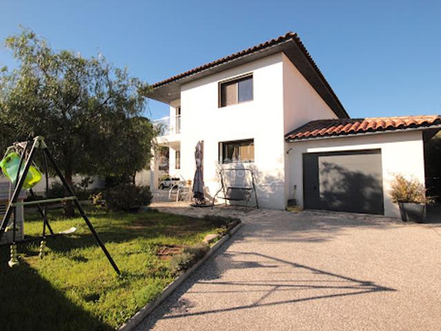 Vente Villa 7 pièces 153 m2 Toulon