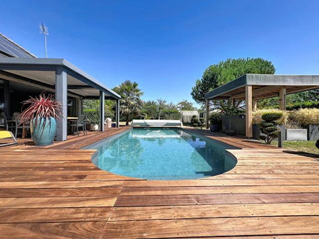 Vente Villa 7 pièces 164.69 m2 Champdôtre