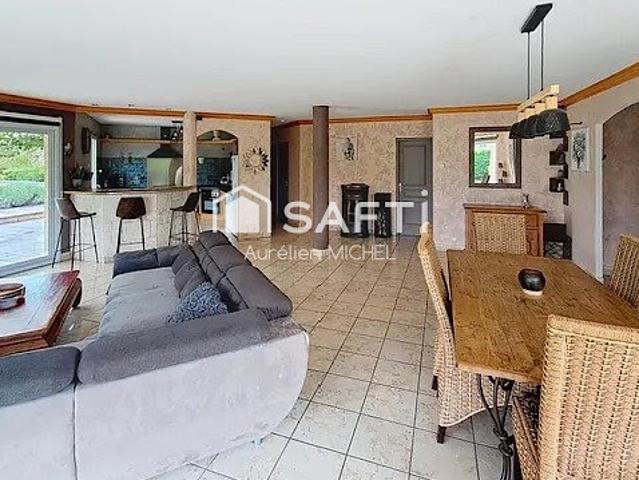 Vente Villa 7 pièces 166 m2 Varambon
