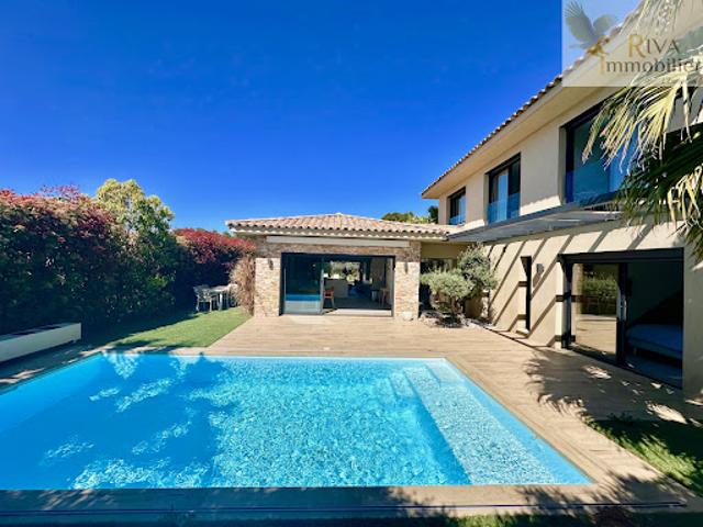 Vente Villa 7 pièces 171 m2 Sanary sur Mer