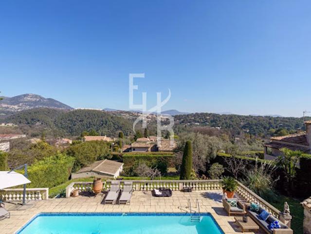 Vente Villa 7 pièces 173.7 m2 Vence
