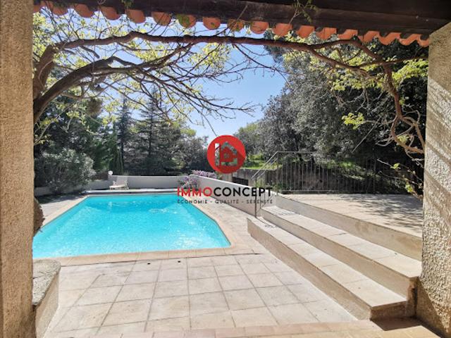 Vente Villa 7 pièces 176 m2 Bagnols sur ceze