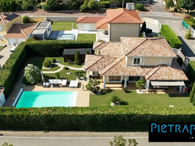 Vente Villa 7 pièces 176 m2 Saint Bonnet de Mure