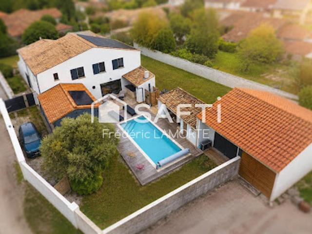 Vente Villa 7 pièces 181 m2 Saint Médard d'Aunis