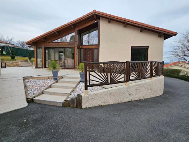 Vente Villa 7 pièces 183.54 m2 Saint Etienne