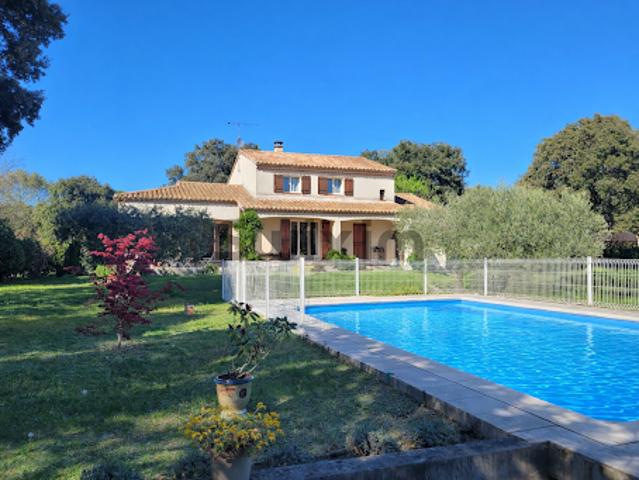 Vente Villa 7 pièces 184 m2 Saint Quentin la Poterie