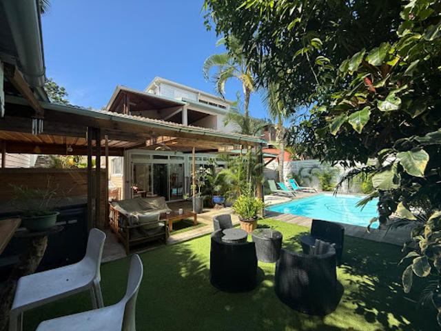 Vente Villa 7 pièces 185 m2 Saint Pierre