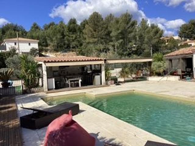 Vente Villa 7 pièces 186.2 m2 La Cadière d'Azur