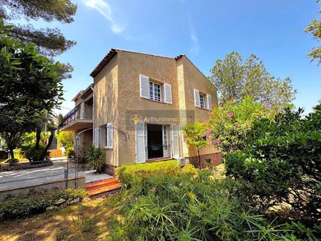 Vente Villa 7 pièces 186 m2 Saint aygulf