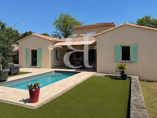 Vente Villa 7 pièces 191 m2 Cabrières d'Avignon
