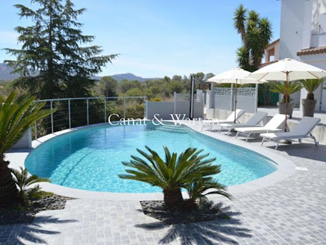 Vente Villa 7 pièces 196 m2 Saint raphael