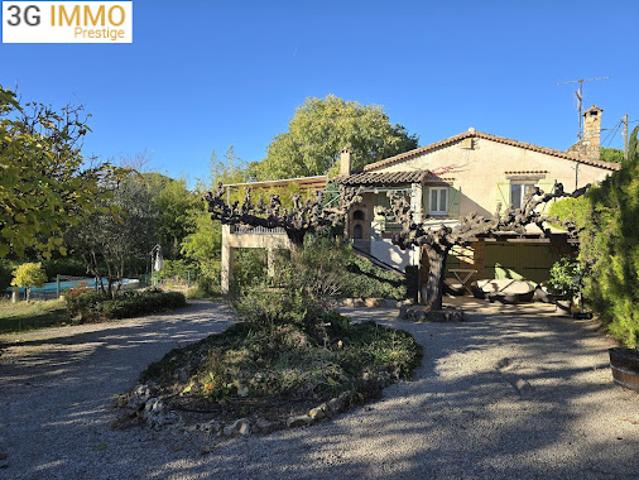 Vente Villa 7 pièces 200 m2 Lorgues