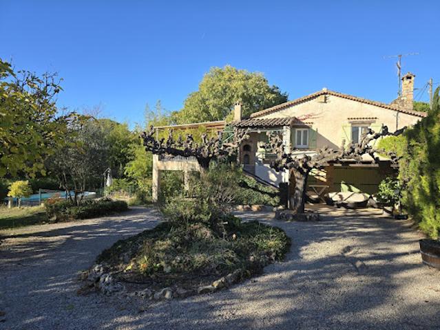 Vente Villa 7 pièces 200 m2 Lorgues