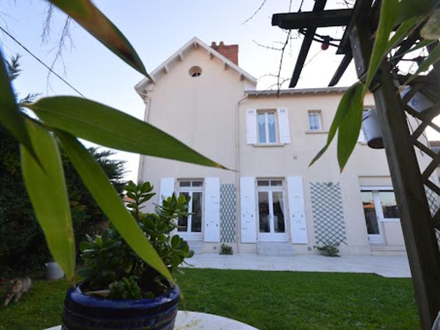 Vente Villa 7 pièces 200 m2 La Rochelle