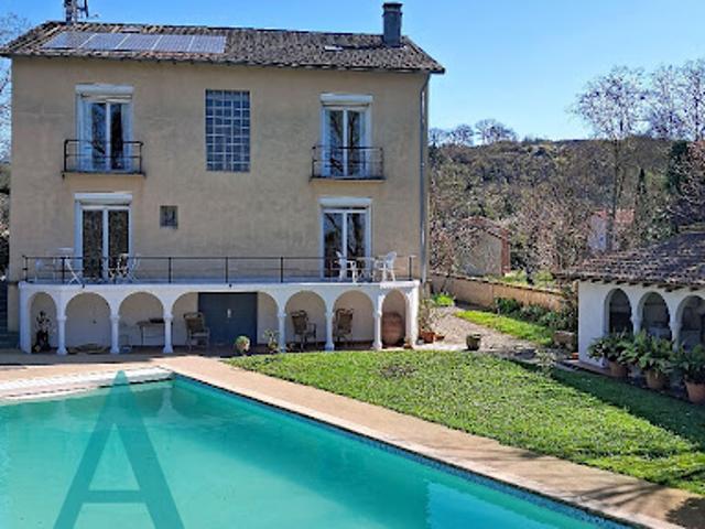 Vente Villa 7 pièces 207 m2 Carbonne