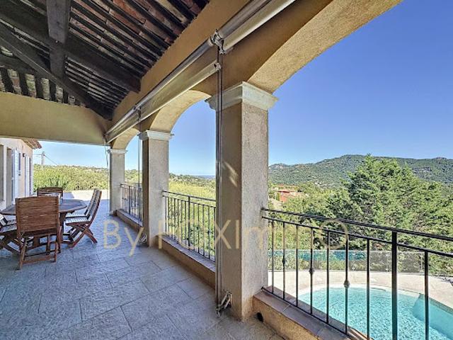 Vente Villa 7 pièces 208 m2 Les adrets de l'esterel