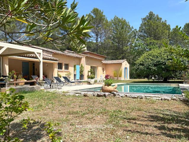 Vente Villa 7 pièces 210 m2 Draguignan