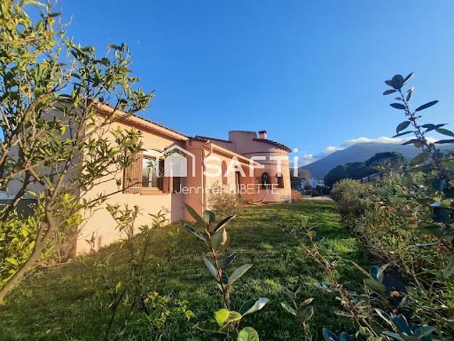 Vente Villa 7 pièces 211 m2 Sorède