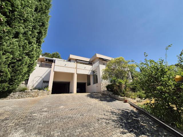 Vente Villa 7 pièces 215 m2 Carnoux en Provence