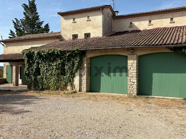 Vente Villa 7 pièces 216 m2 Saint Christol lès Alès