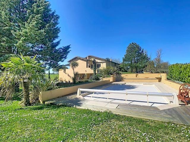 Vente Villa 7 pièces 218 m2 Castelnau Barbarens