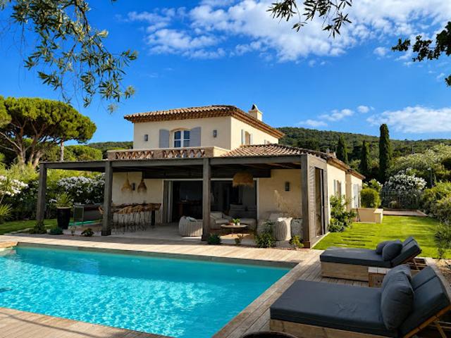 Vente Villa 7 pièces 220 m2 Gassin