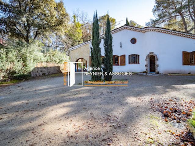 Vente Villa 7 pièces 220 m2 La Motte